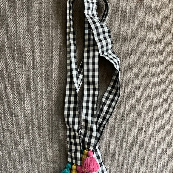 Madewell Gingham Top with Tassle Tie Medium. Excellent Condition. - Picture 5 of 5